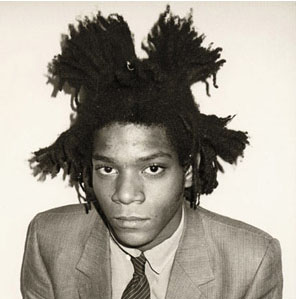 Jean-Michel Basquiat, artiste peintre américain, pionnier du courant créatif underground (photo Andy Warhol 1982)