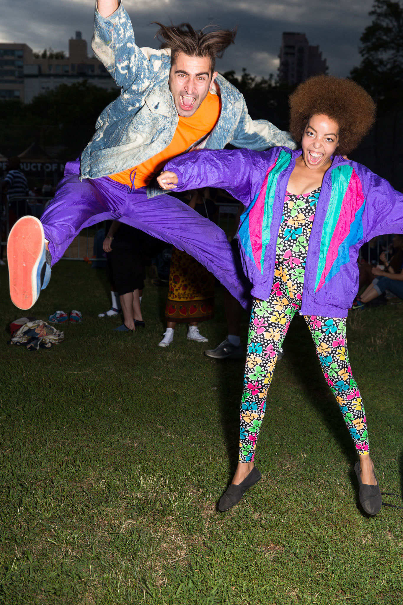 Street Style et blouson oversize eighties (photo Rebecca Smeyne)